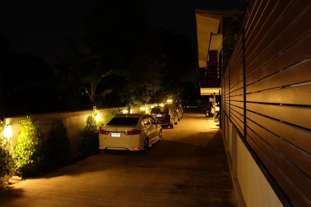 Villa Rassada Nakorn Lampang Buitenkant foto